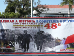 Fretilin critica cartazes e convites comemorativos da proclamação da independência  por  edição de fotos com corte de figuras históricas